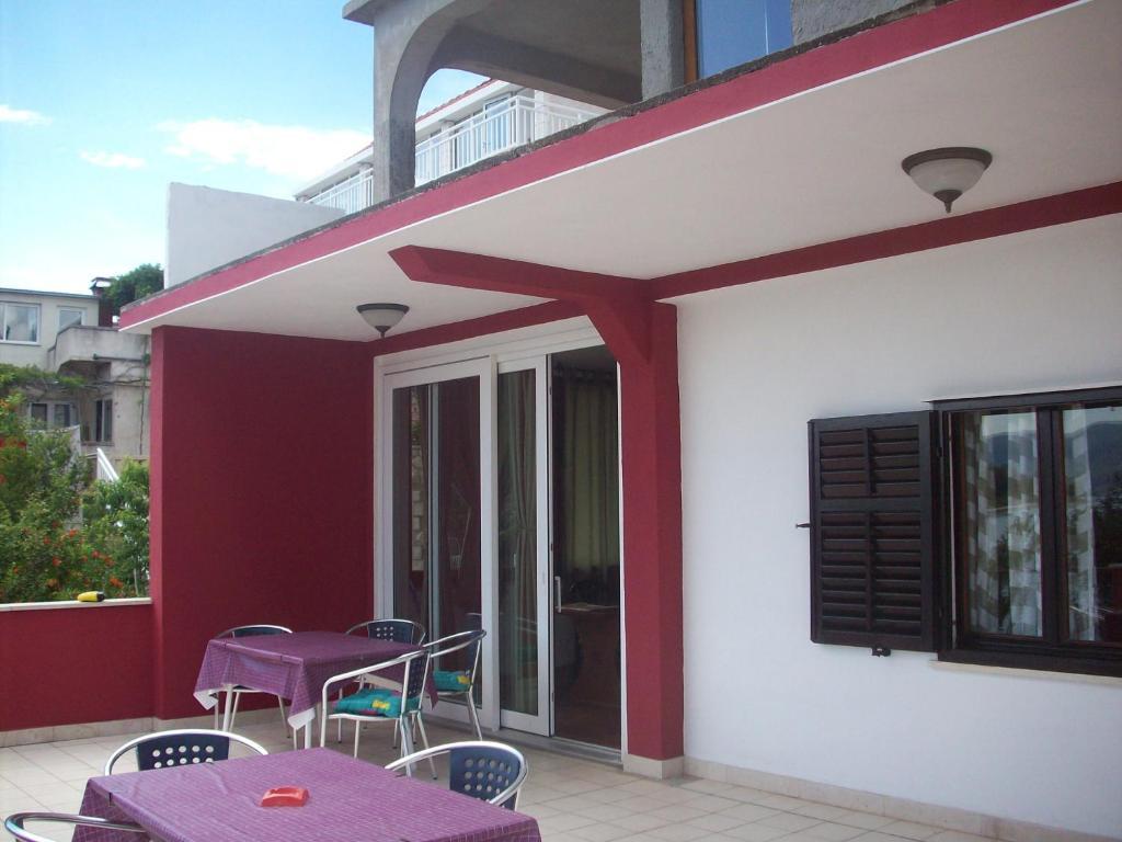 Apartments Tomovic 鲁巴达 外观 照片
