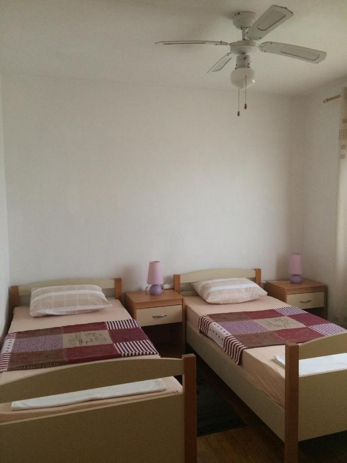 Apartments Tomovic 鲁巴达 外观 照片