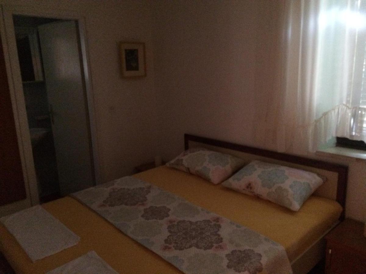 Apartments Tomovic 鲁巴达 外观 照片